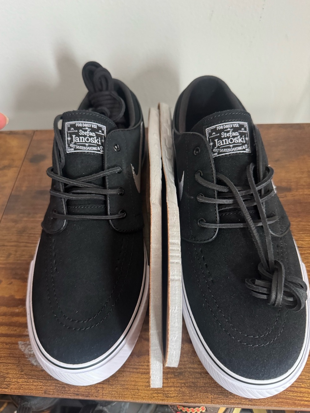 Nike Stefan Janoski Black Canvas Low-Top Sneakers Size 8.5 No box included.